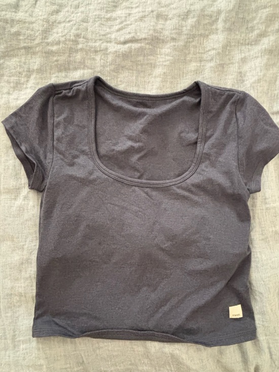 Vuori Tops - Vuori Scoop Neck Short Sleeve Top - small heather navy